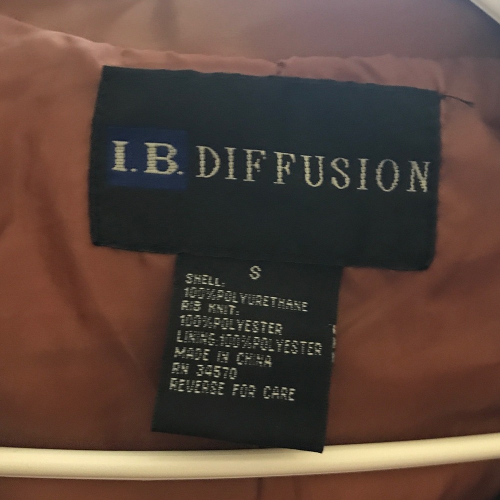 Leather Jacket - Picture 4 of 4